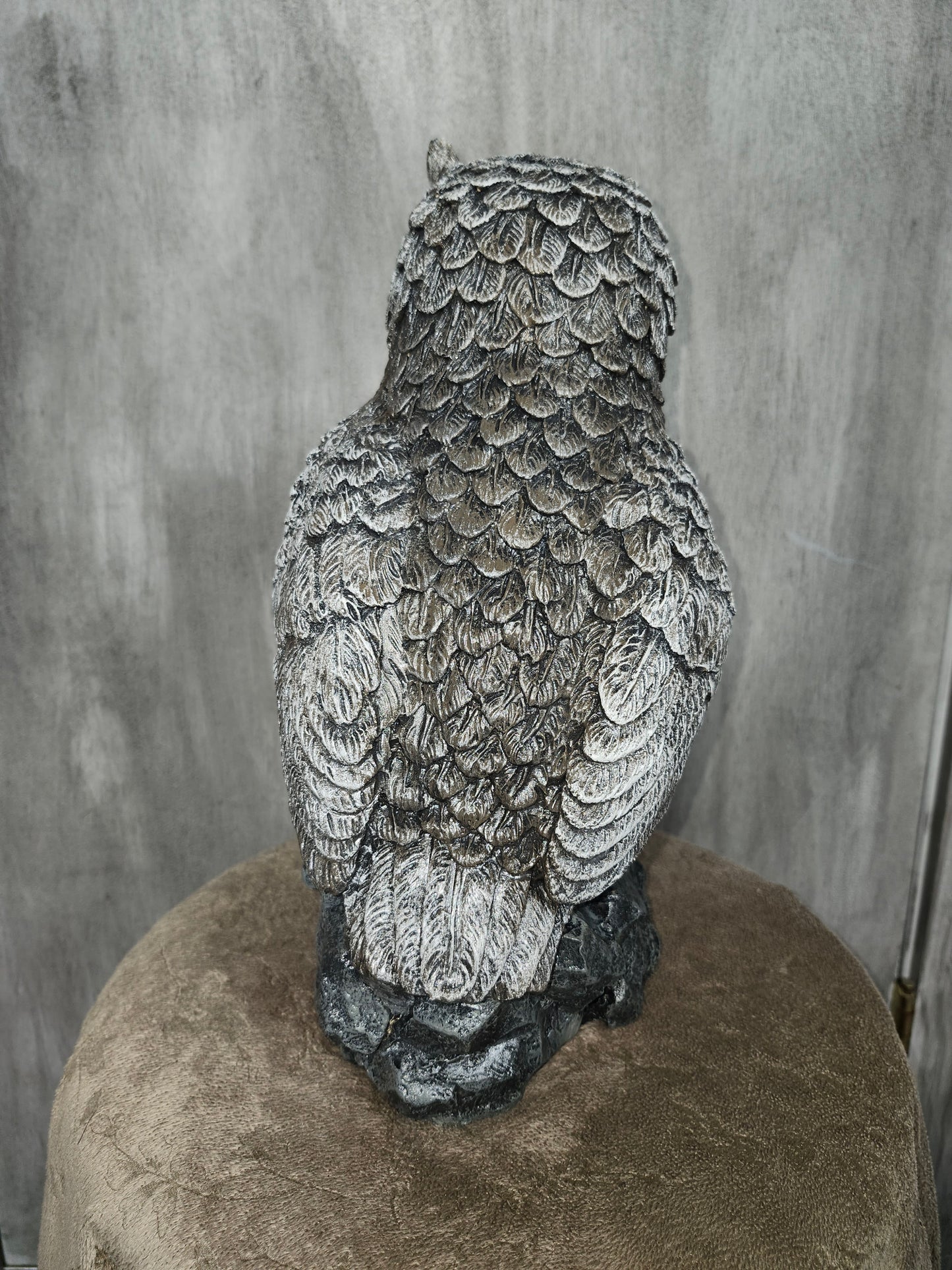 Detailed owl large