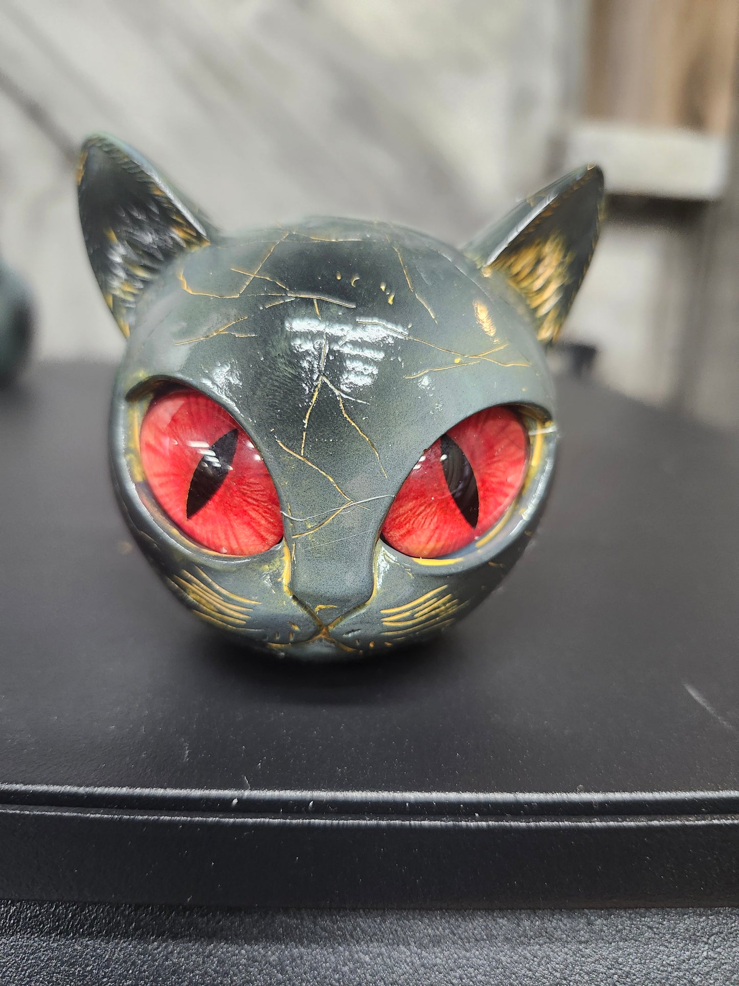 Novelty Cat Heads with colored eyes