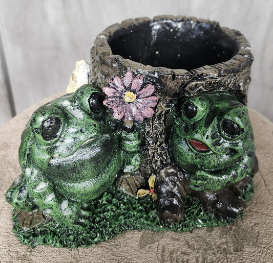 Frog planter