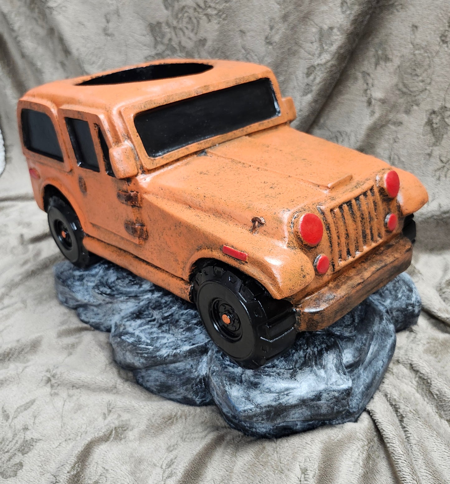 Jeep planter