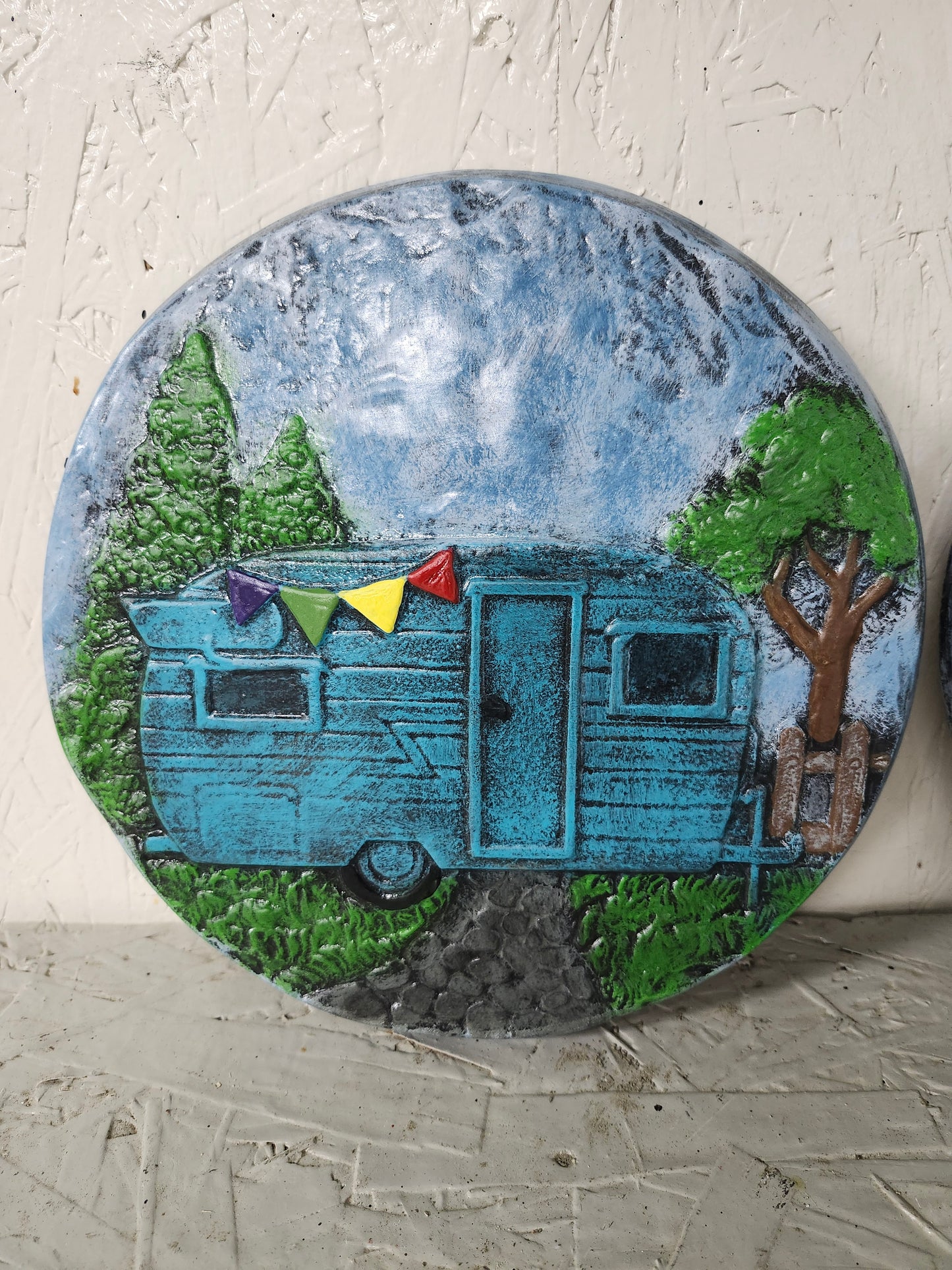 Camper stepping stone (concrete)