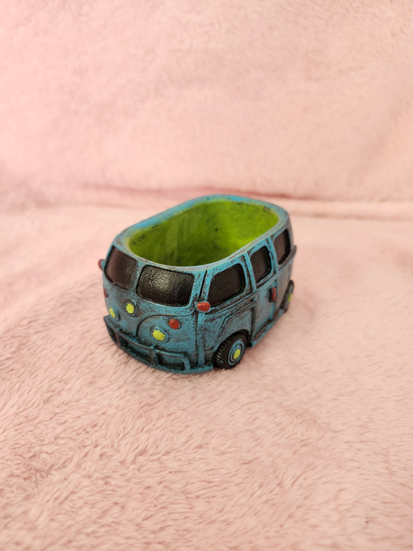 Hippie van succulent pot