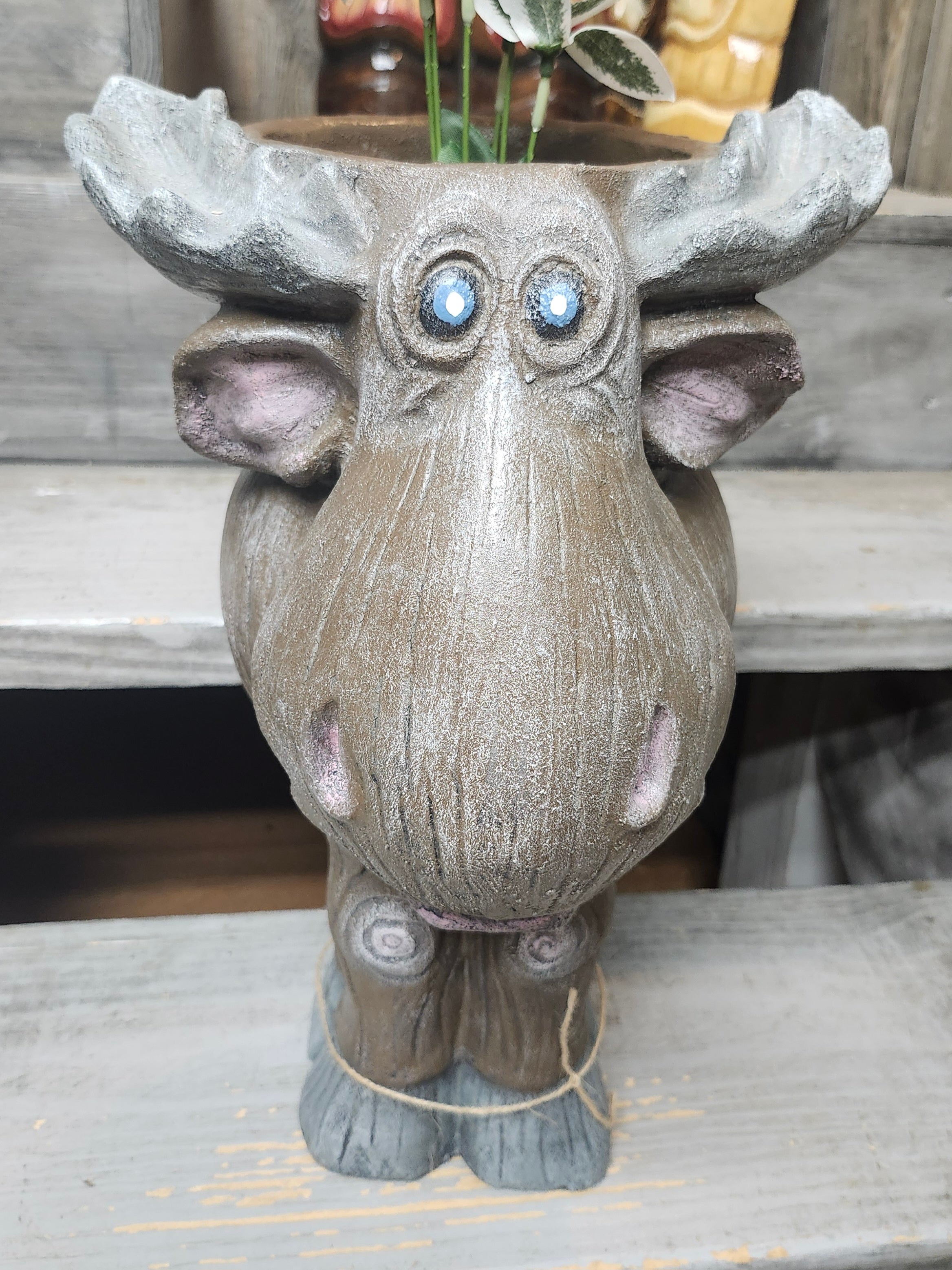 Moose selling planter