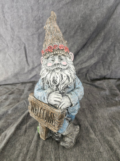 Large welcome gnome