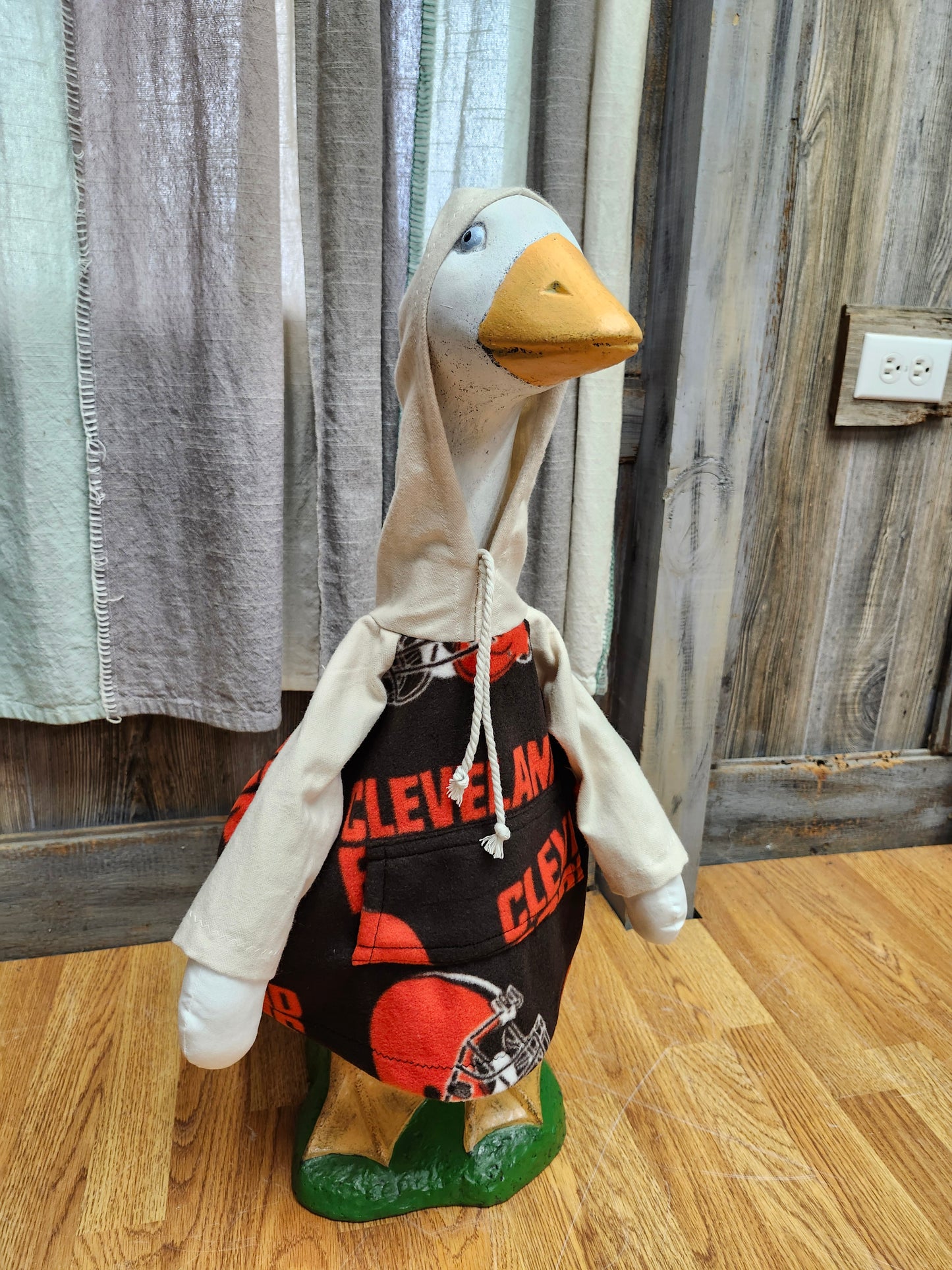 Browns hoodie goose outfit with wings