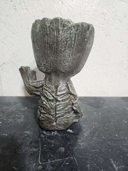 Baby Groot planter