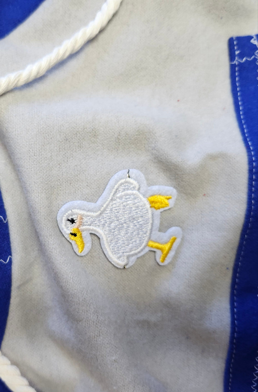 Sweatshirt Goose patch with bow