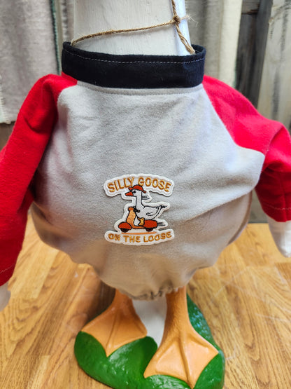 Sweatshirt Silly goose on the loose patch with bow