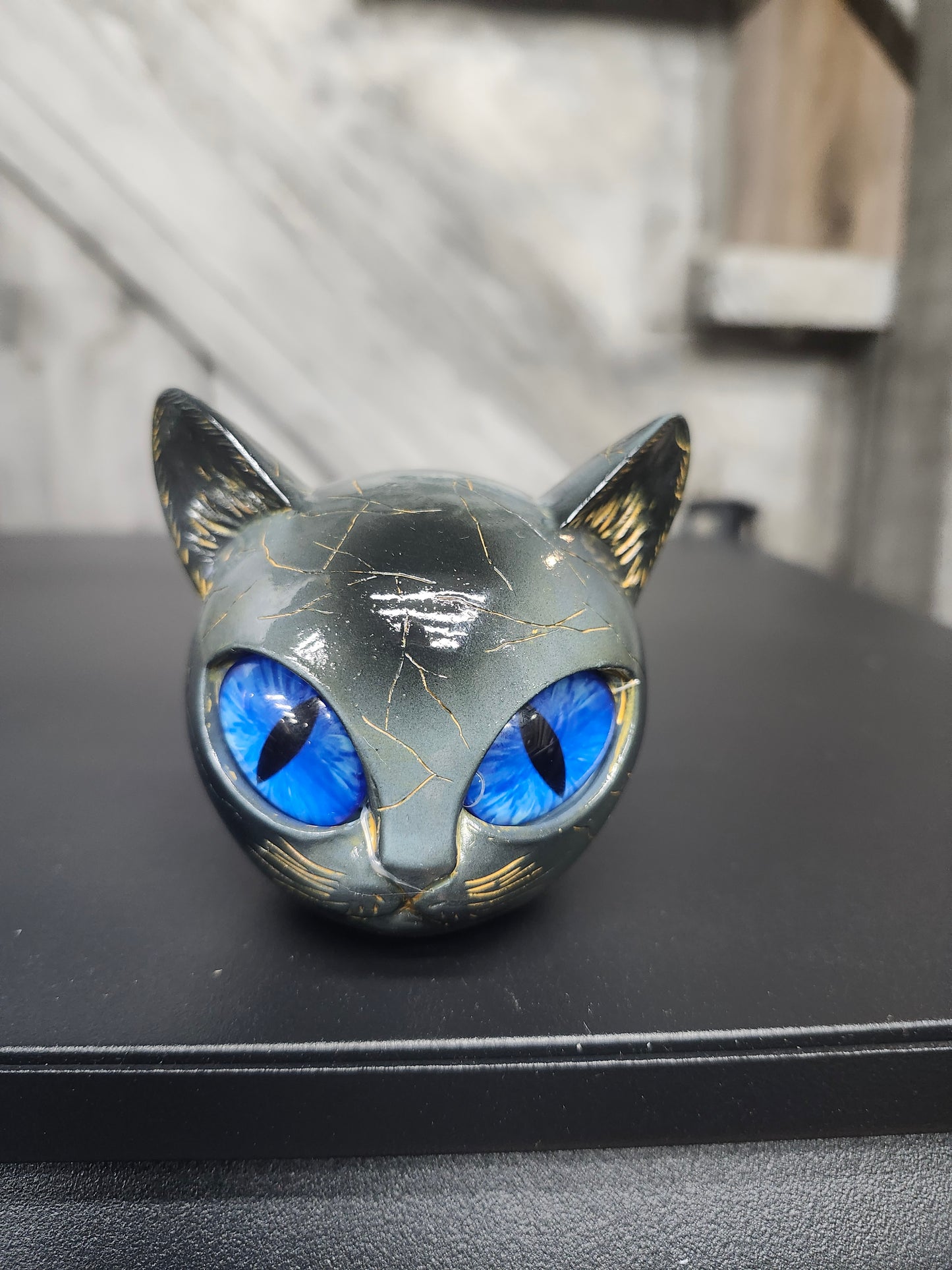 Novelty Cat Heads with colored eyes