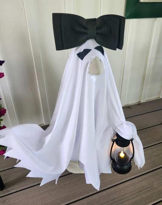 Ghost w/lantern, wings and bow goose outfit