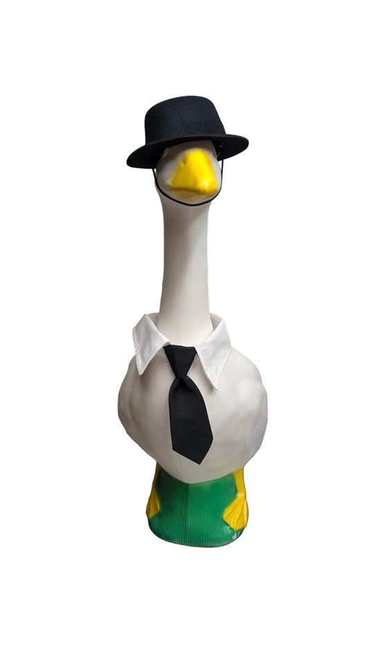 Top hat w/collar and tie goose outfit
