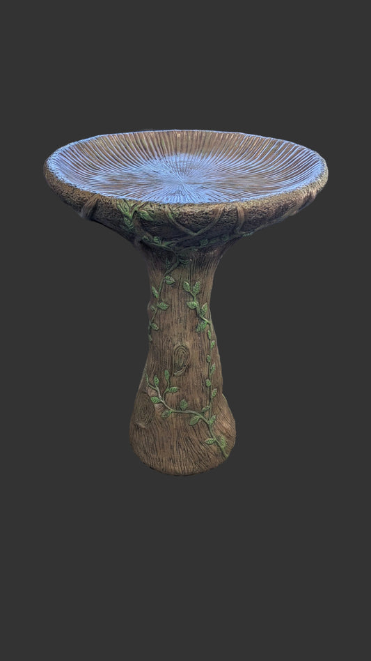 Tree birdbath